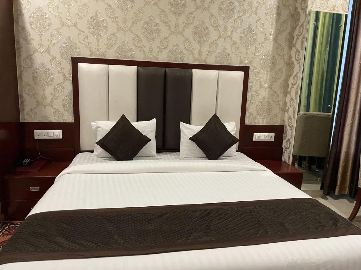 Sumedha G Village Resort And Spa Raiwala 外观 照片